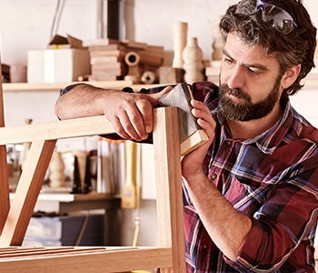 geleider Vesting Boodschapper Houten meubels schilderen - DIY - Tuinmeubel stappenplan