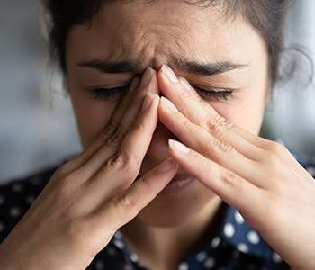 Werken met verf kan irritatie aan de luchtwegen, ogen of keel veroorzaken.